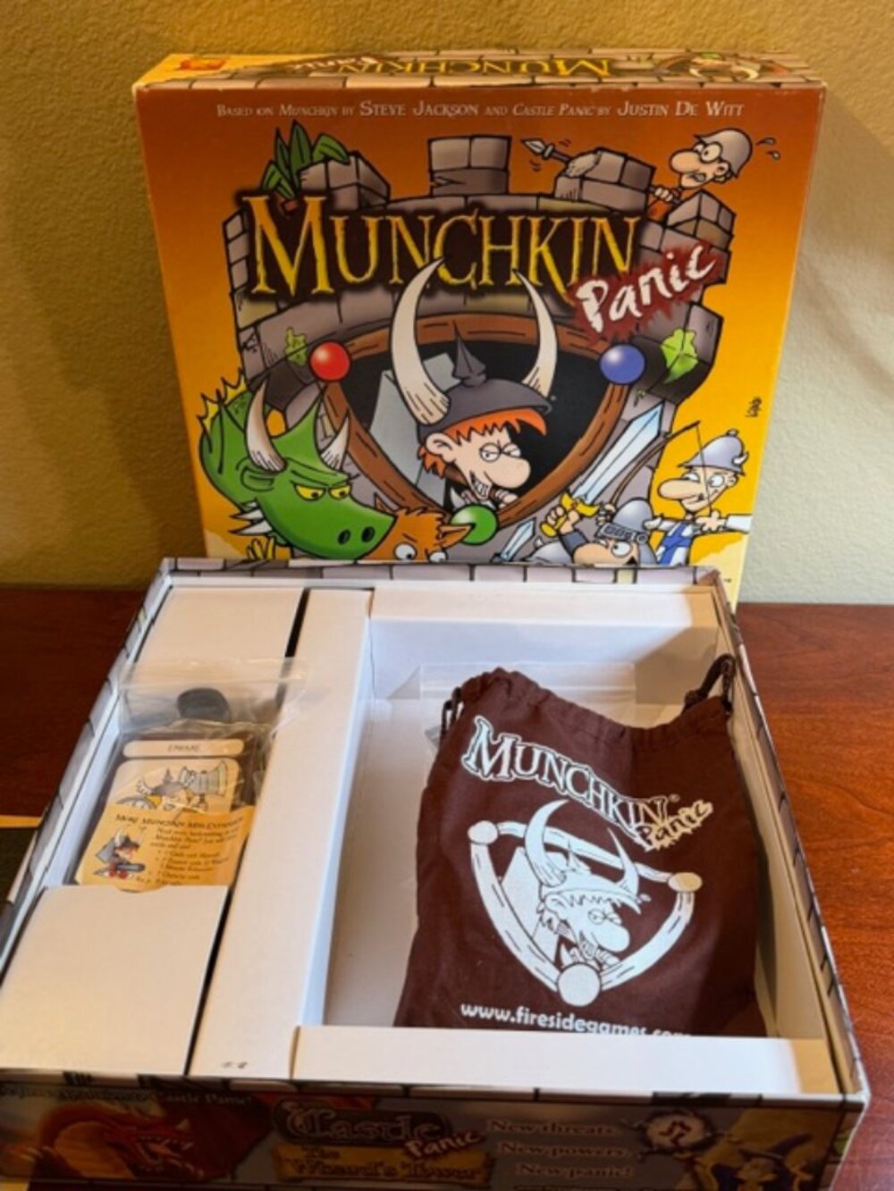 Munchkin Panic Board Game Complete Castle Panic Steve Jackson Fireside